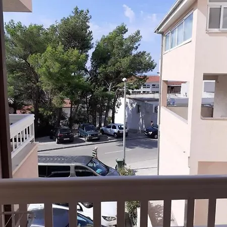 Luetic Apartament *