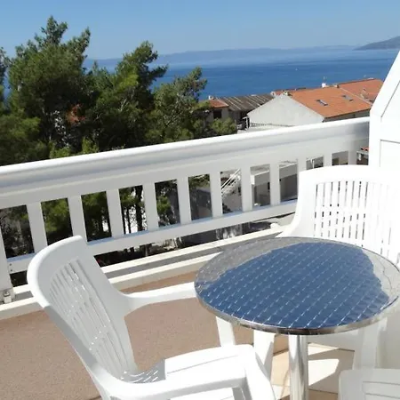 Apartment Luetic Makarska
