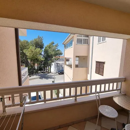 Luetic Apartment Makarska