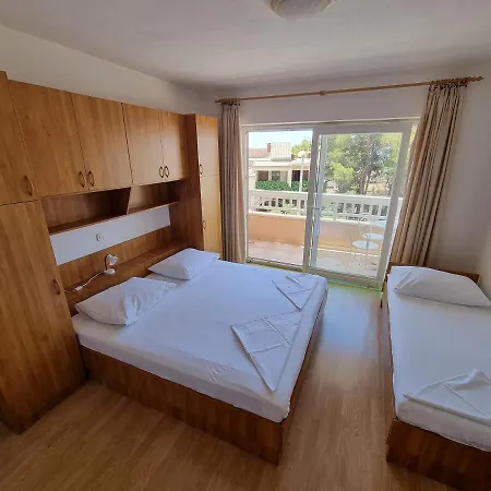 Apartment Luetic