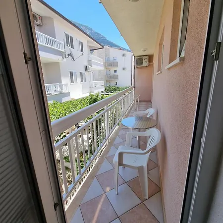 Luetic Makarska