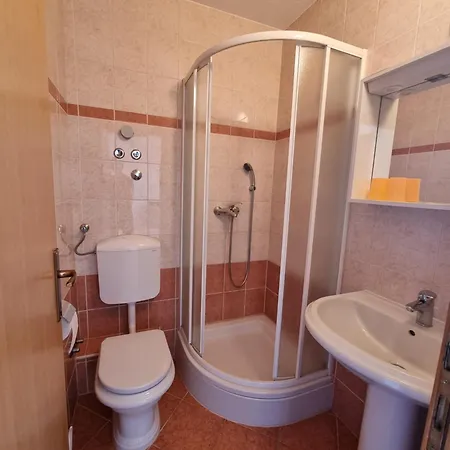 Apartment Luetic *