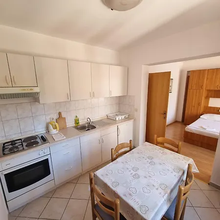 Luetic Apartment *